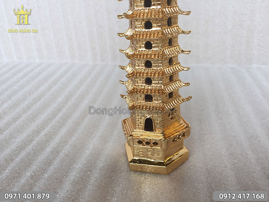 tháp văn xương mạ vàng